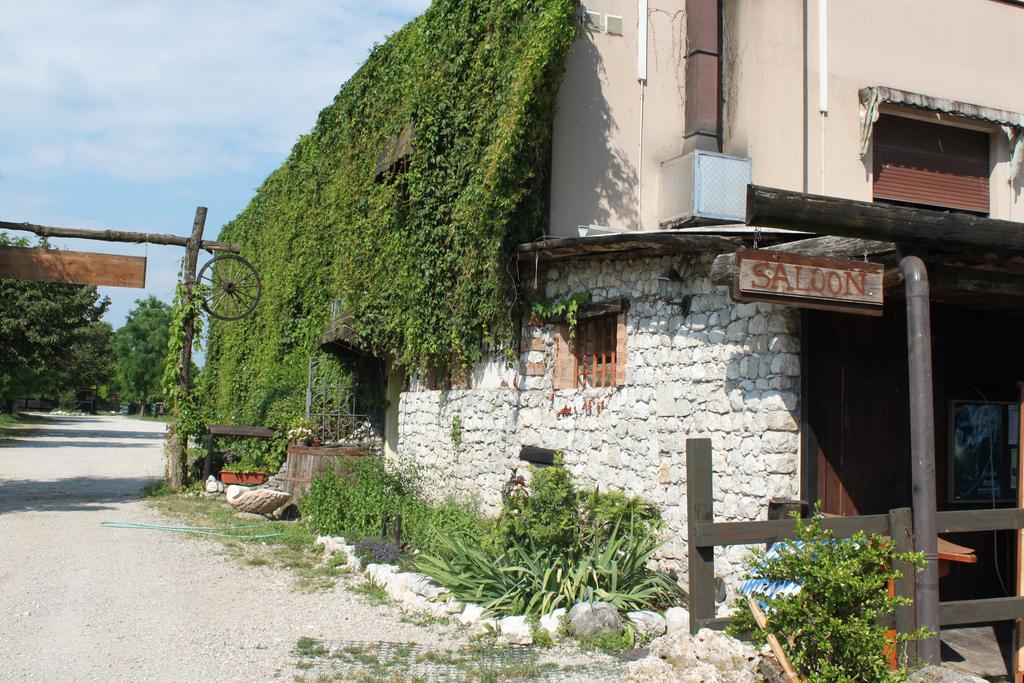 Agriturismo Al Ranch Castello d'Aviano Екстер'єр фото